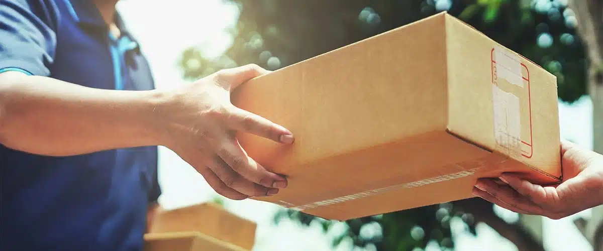How can e-commerce sellers minimise the impact of order returns and cancellations?